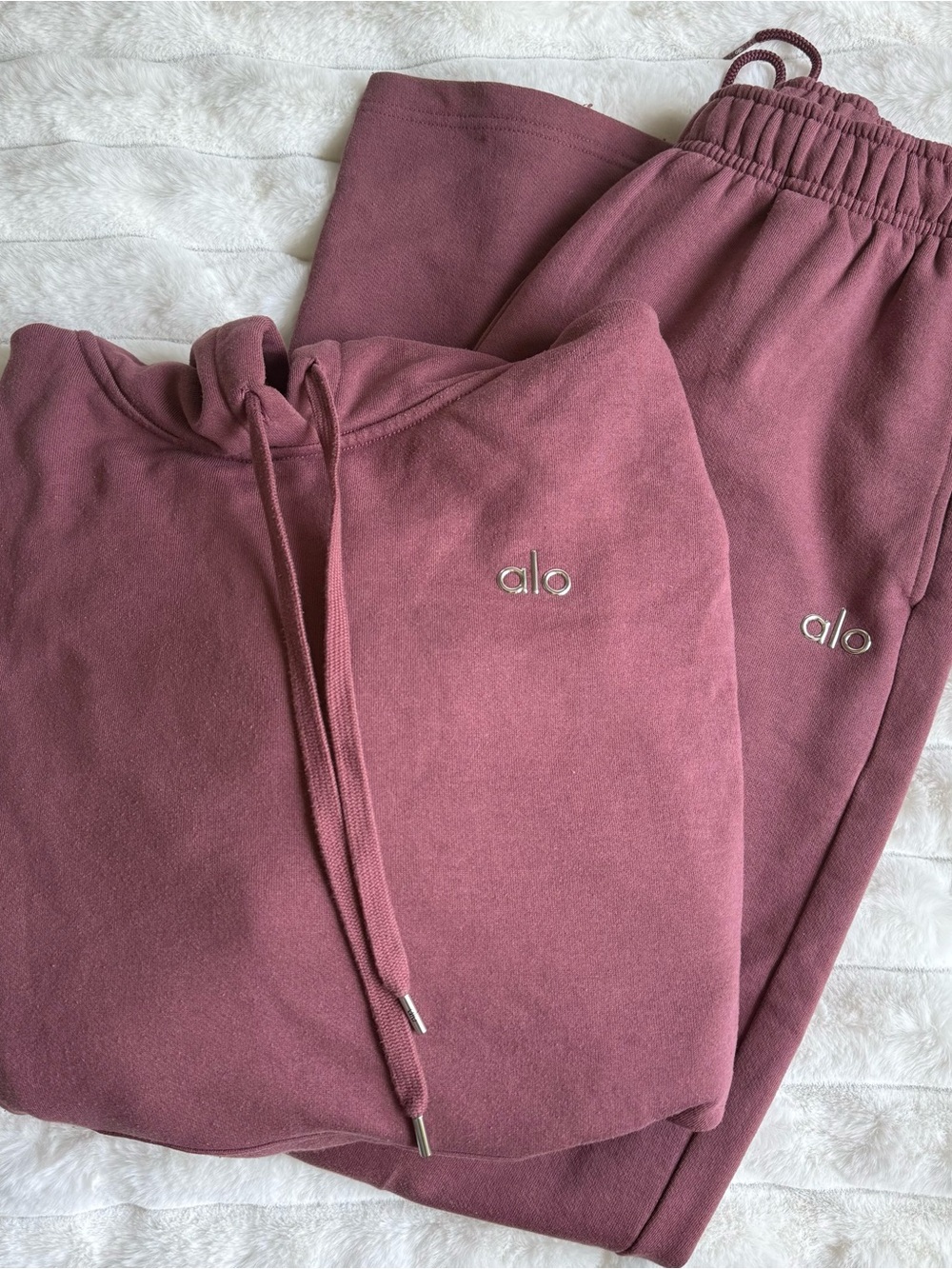 ALO ACCOLADE SWEAT SET
